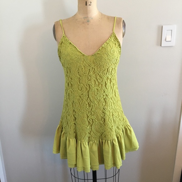 Lovers + Friends Dresses & Skirts - Lovers + Friends lace mini dress